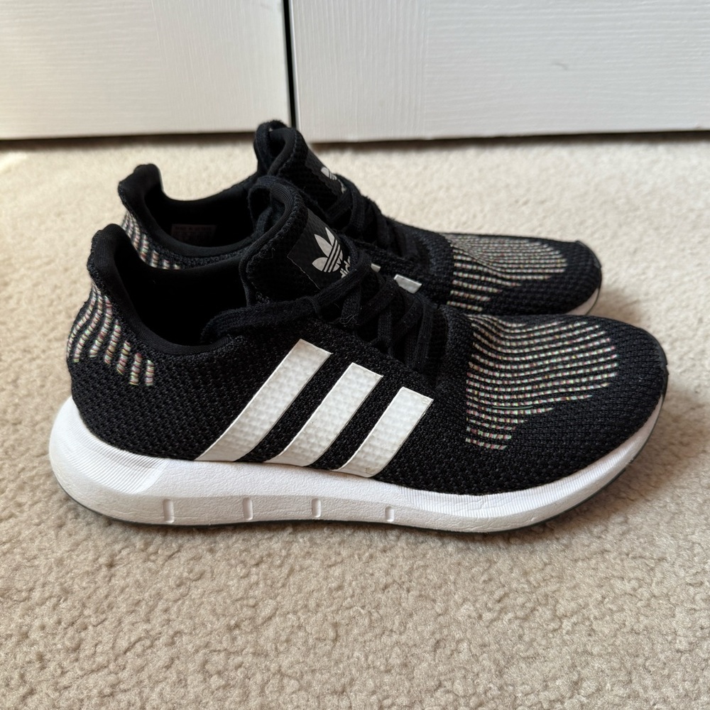 Adidas Swift Run Knit Sneakers